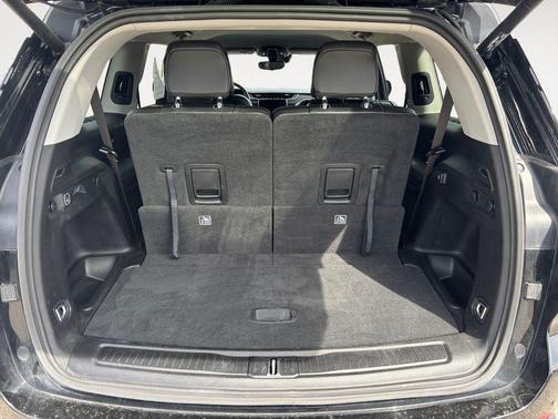 Diamond Black Crystal Pearlcoat 2023 Jeep Grand Cherokee L Limited