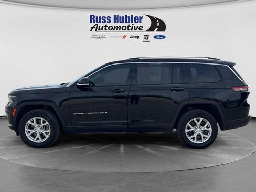 Diamond Black Crystal Pearlcoat 2023 Jeep Grand Cherokee L Limited