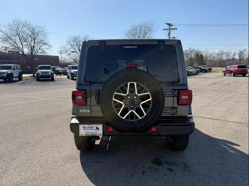 2026 Jeep Wrangler 4-Door Sahara 4x4