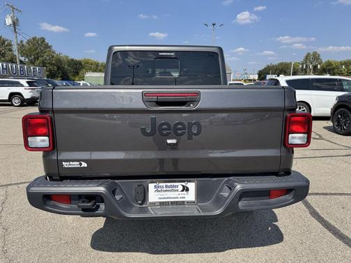 2024 Jeep Gladiator Nighthawk