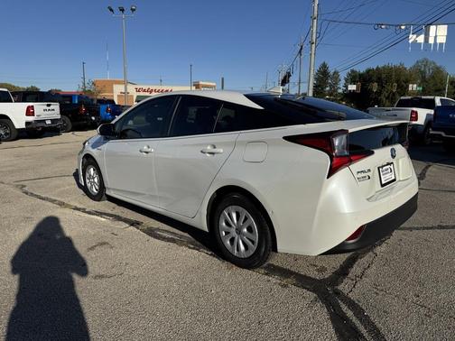 2019 Toyota Prius LE