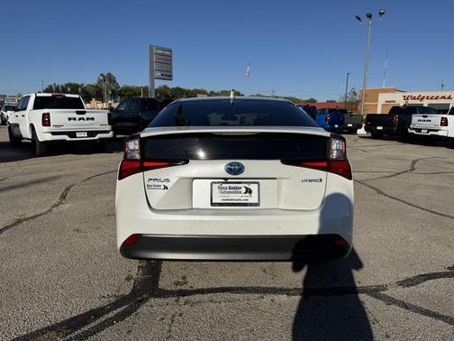 2019 Toyota Prius LE