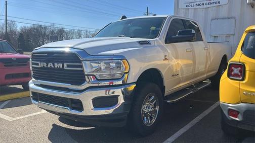 2020 RAM 2500 Big Horn Crew Cab 4X4 8' Box