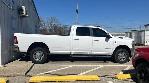 2020 RAM 2500 Big Horn Crew Cab 4X4 8' Box