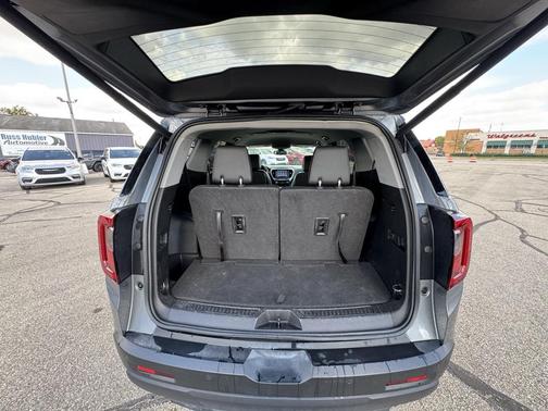 2022 GMC Acadia AWD SLT