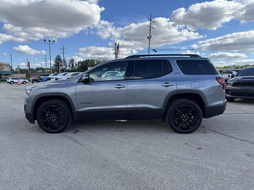 2022 GMC Acadia AWD SLT