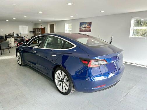 2018 Tesla Model 3 Mid Range