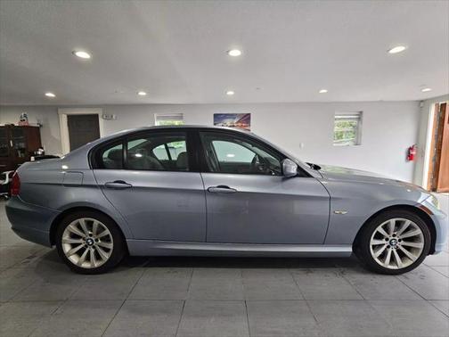 2011 BMW 328 328i Sedan 4D