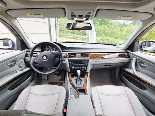 2011 BMW 328 328i Sedan 4D