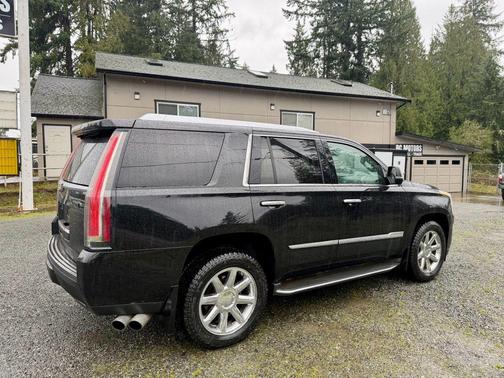 2016 Cadillac Escalade Platinum