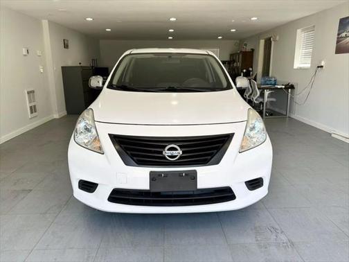 2014 Nissan Versa 1.6 S