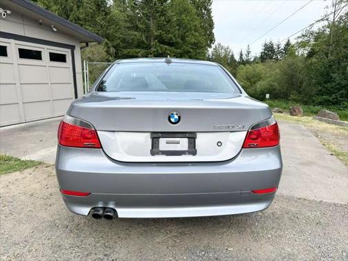 2007 BMW 530 530xi Sedan 4D