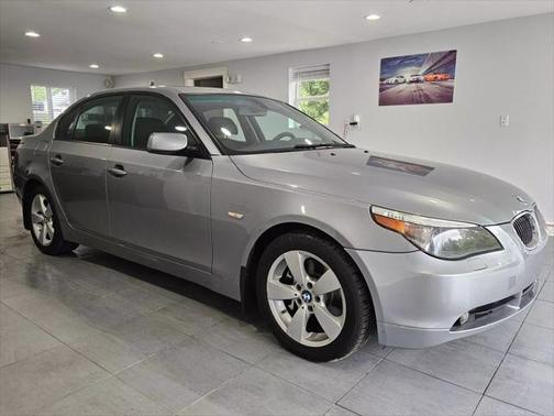 2007 BMW 530 530xi Sedan 4D