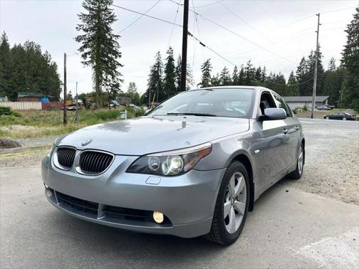 2007 BMW 530 530xi Sedan 4D