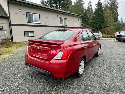 2017 Nissan Versa 1.6 S+
