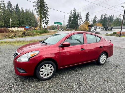 2017 Nissan Versa 1.6 S+