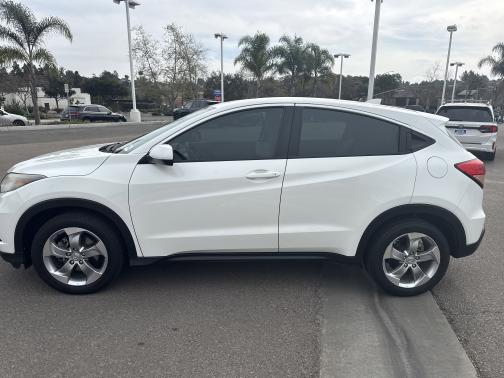 2017 Honda HR-V 