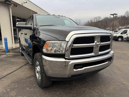 2018 RAM 2500 Tradesman Crew Cab 4x4 6'4' Box
