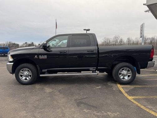 2018 RAM 2500 Tradesman Crew Cab 4x4 6'4' Box