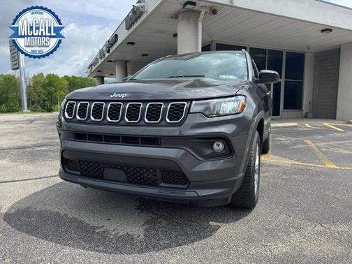 Baltic Gray Metallic Clearcoat 2024 Jeep Compass Latitude
