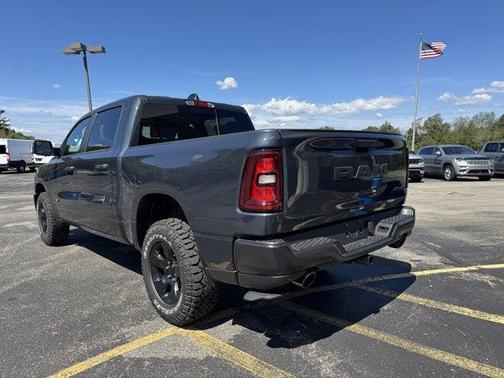2026 RAM 1500 RAM 1500 WARLOCK CREW CAB 4X4 5'7' BOX