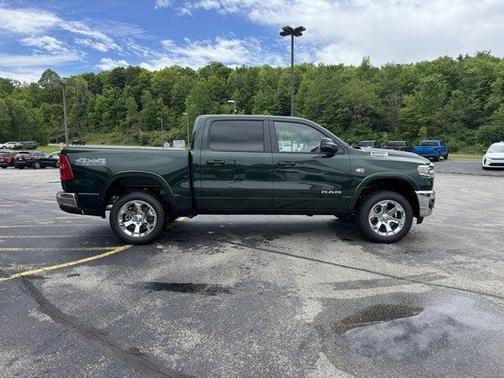 Serrano Green Metallic 2026 RAM 1500 Big Horn/Lone Star