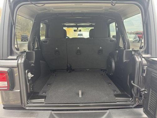 2022 Jeep Wrangler Willys