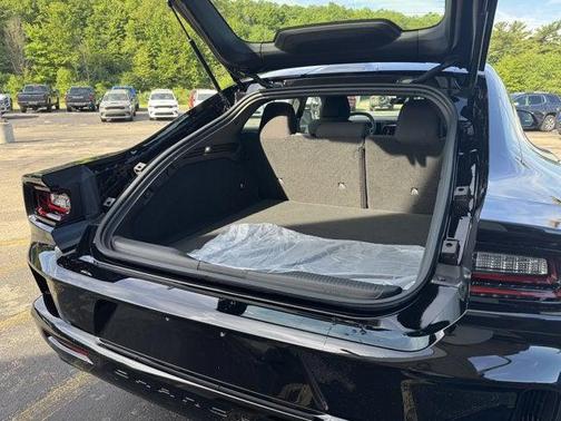 Diamond Black Crystal Pearlcoat 2026 Dodge Charger R/T