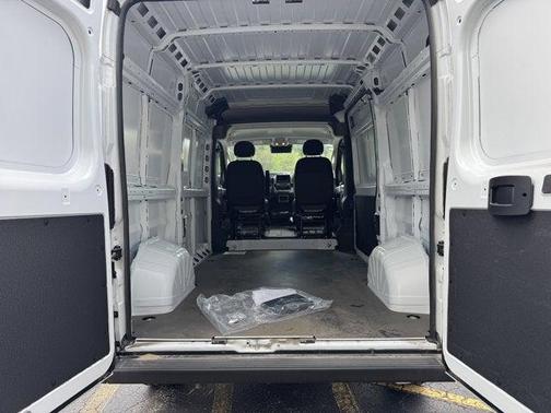 Bright White Clearcoat 2026 RAM ProMaster 2500 Tradesman