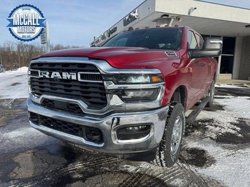 2026 RAM 2500 Tradesman Crew Cab 4x4 6'4' Box
