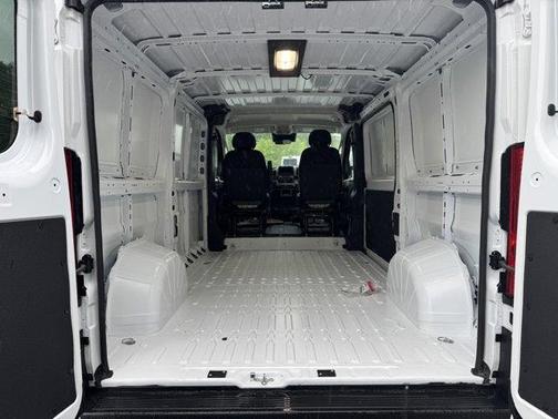 2025 RAM ProMaster 1500 Low Roof