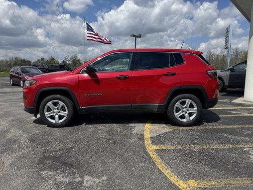 Redline Pearlcoat 2023 Jeep Compass Sport