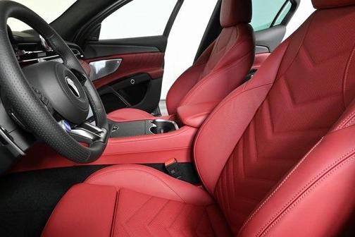 2025 Maserati Grecale Modena