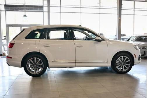 2019 Audi Q7 45 Premium Plus