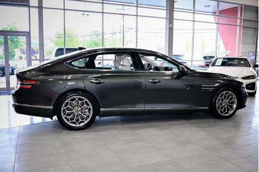 2022 Genesis G80 2.5T AWD