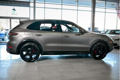 2022 Porsche Cayenne Cayenne