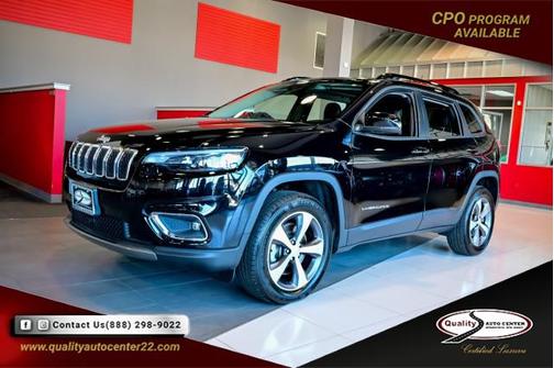 Diamond Black Crystal Pearlcoat 2022 Jeep Cherokee Limited