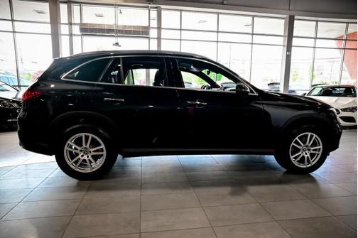 Black 2023 Mercedes-Benz GLC 300 4MATIC