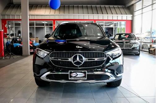 Black 2023 Mercedes-Benz GLC 300 4MATIC