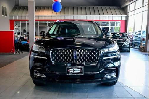 Infinite Black Metallic Clearcoat 2022 Lincoln Aviator Grand Touring AWD