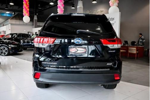 2019 Toyota Highlander Hybrid XLE