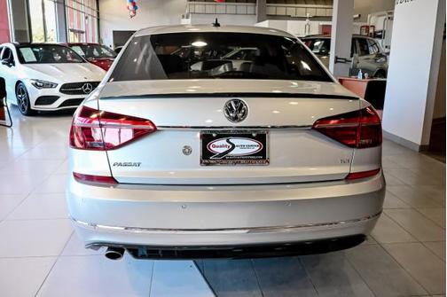 Reflex Silver Metallic 2019 Volkswagen Passat 2.0T R-Line