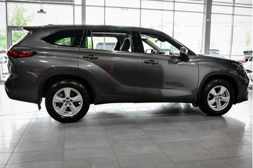 2021 Toyota Highlander LE