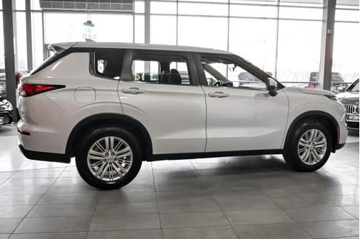 2024 Mitsubishi Outlander ES 2.5 S-AWC