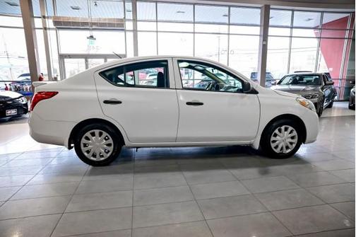 2014 Nissan Versa 1.6 S+