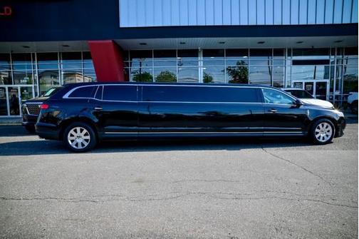 2016 Lincoln MKT Limo/Hearse