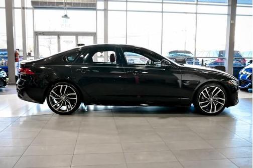 2024 Jaguar XF R-Dynamic SE P250 AWD Automatic