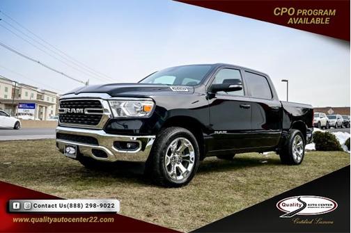Diamond Black Crystal Pearlcoat 2022 RAM 1500 Big Horn/Lone Star
