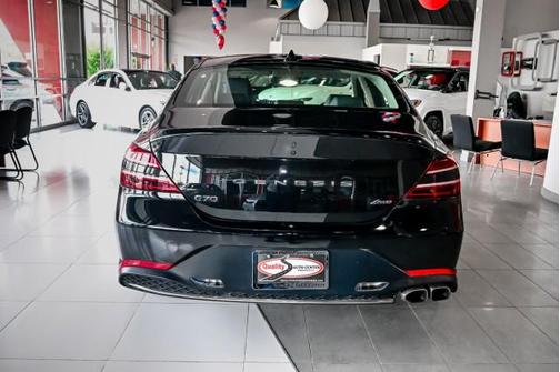 2022 Genesis G70 2.0T AWD
