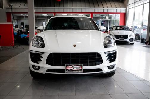 2018 Porsche Macan Base